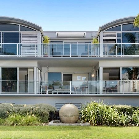 Modern Beach Apartment With Pool & Location Mount Maunganui Exterior photo