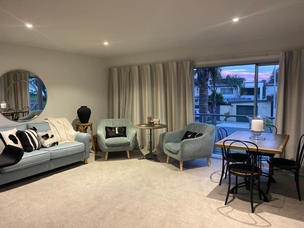 Modern Beach Apartment With Pool & Location Mount Maunganui Exterior photo